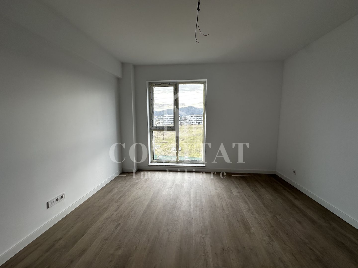 Apartament la etaj intermediar | Finisat | Zona Str Somesului-Floresti - Poză 5