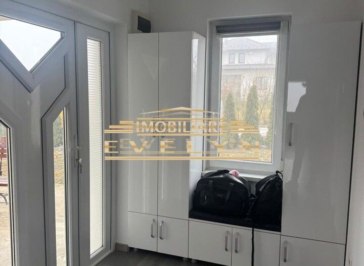 Casă de vânzare – zonă liniștită , priveliște deosebită - Poză 4