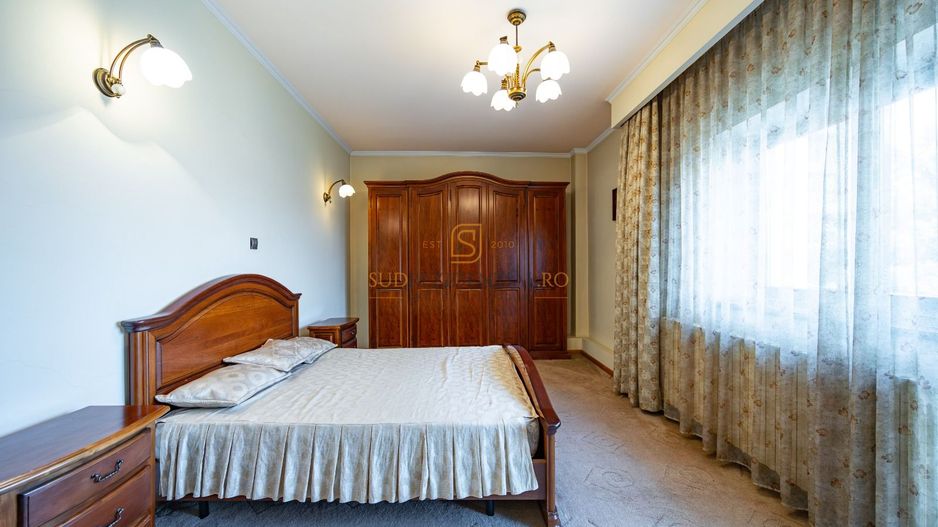 Vila impresionanta D+P+E+M | 500+ mp | teren 2652 mp | piscina - Poză 18