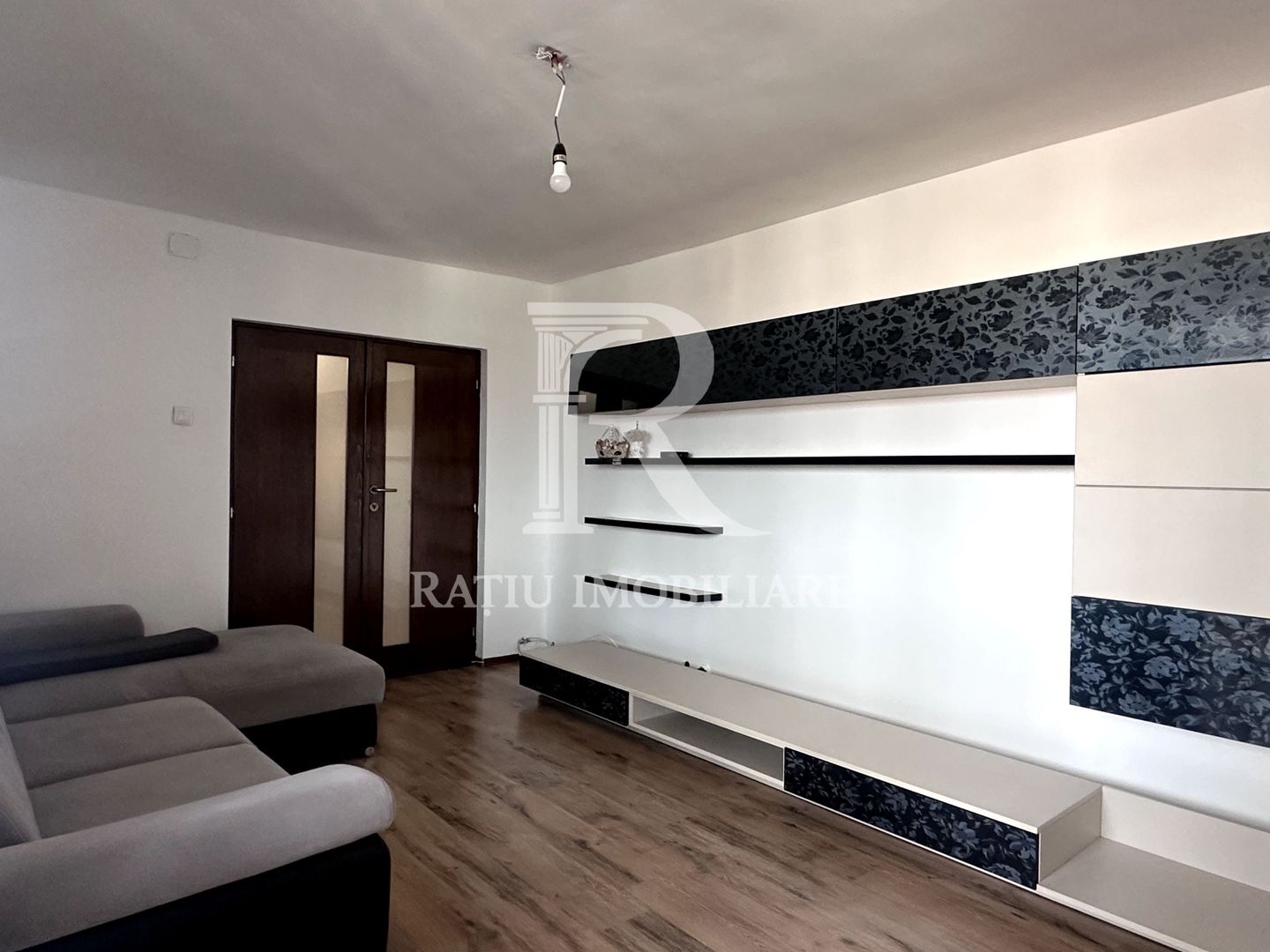 Apartament cu 3 camere de închiriat | Zona Malului Crișului | Oradea - Poză 3