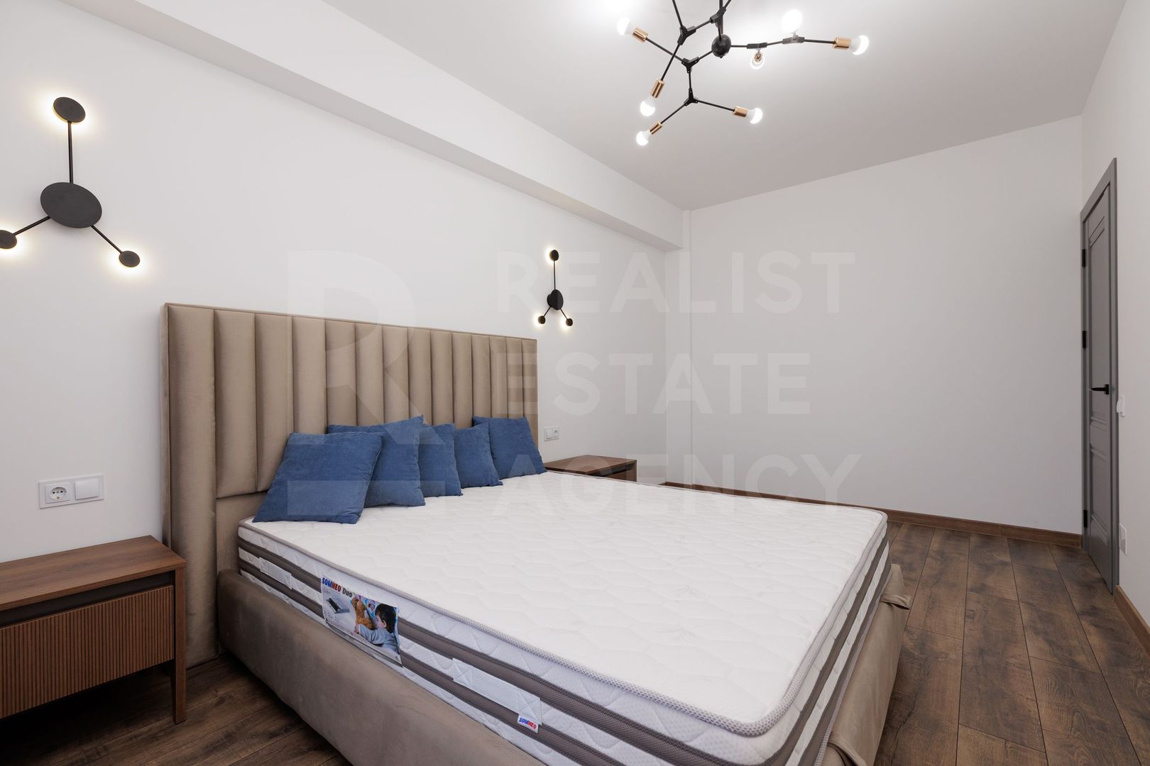 Vânzare, apartament, 2 camere,  str. Calea Ieșilor, Sculeni. - Poză 3