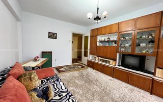 Comion 0%. Apartament trei camere, doua bai, Tractorul. - Poză 2