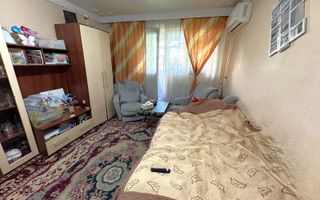 69.900 Euro Ap 2 camere cu 2 balcoane, decomandat, etaj 2, Micro18 - Poză 1