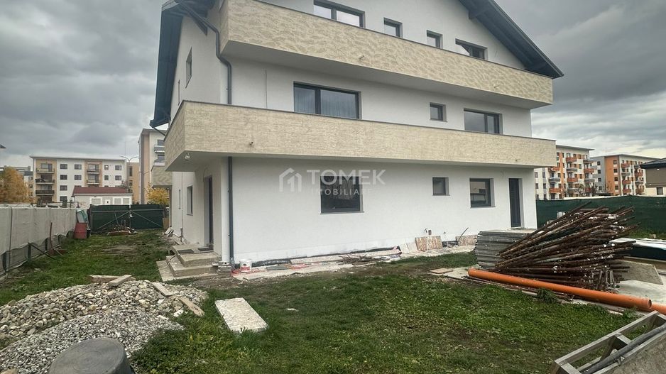 Apartament 3 str.Bacovia in vila cu 6 apartamente - Poză 2