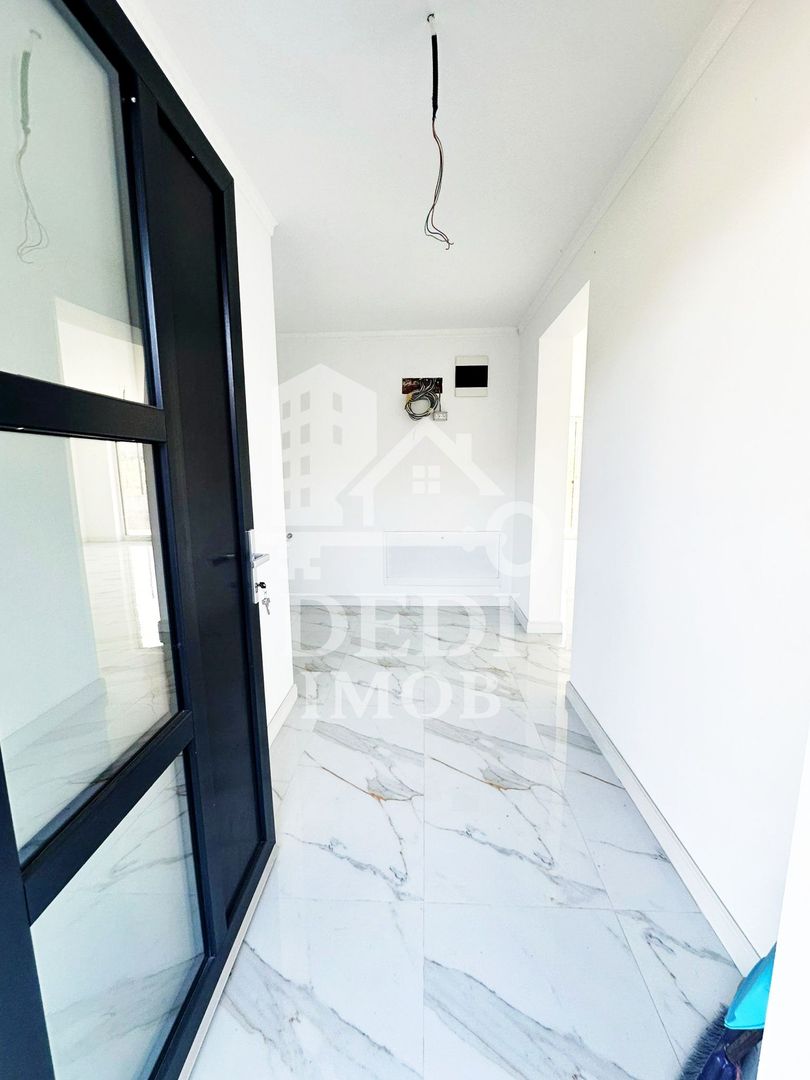 Casă de vânzare cu 4 camere in Oncea, Bihor - Poză 2