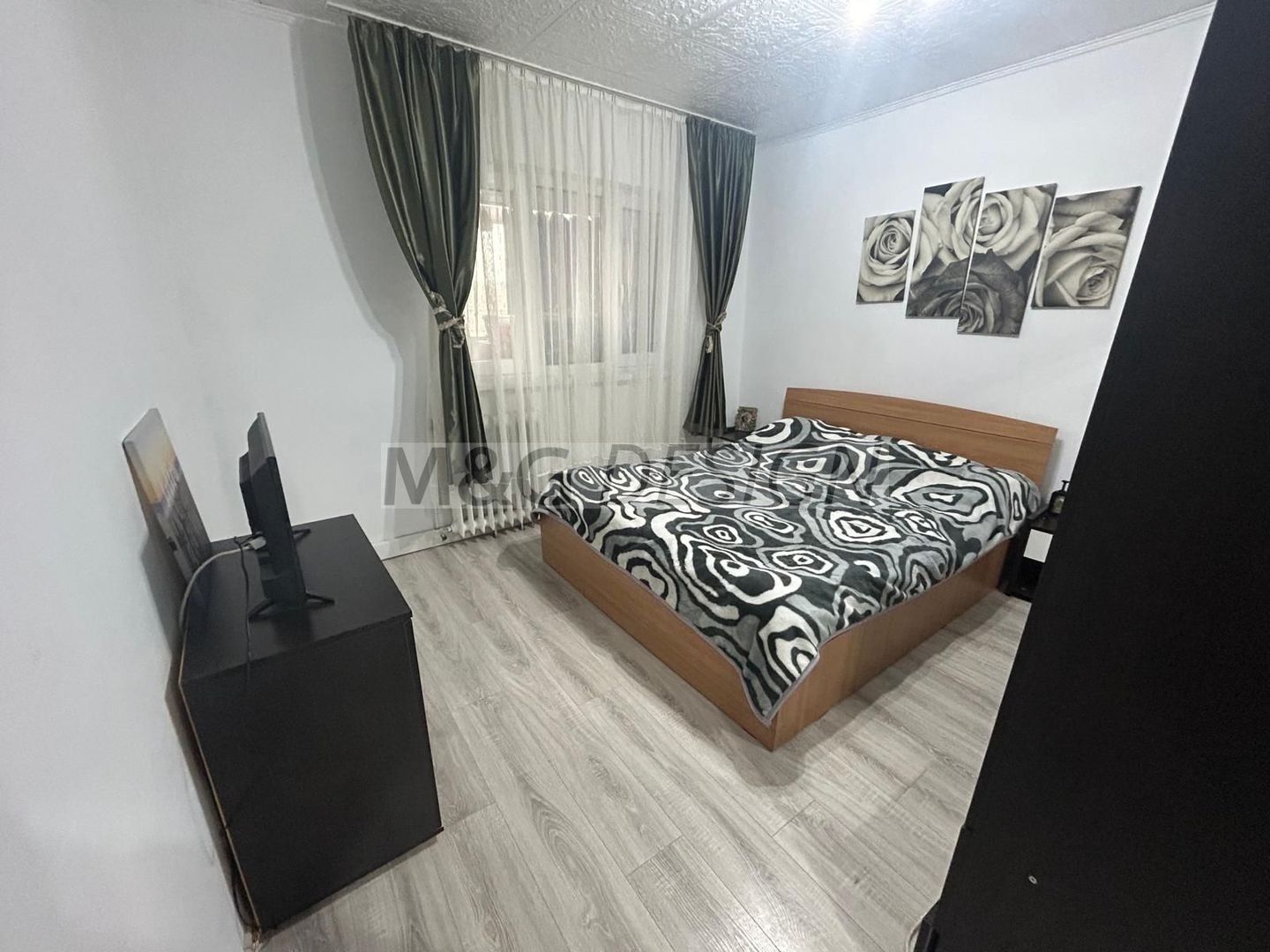 Apartament 5 camere zona U.M.T. - Poză 3
