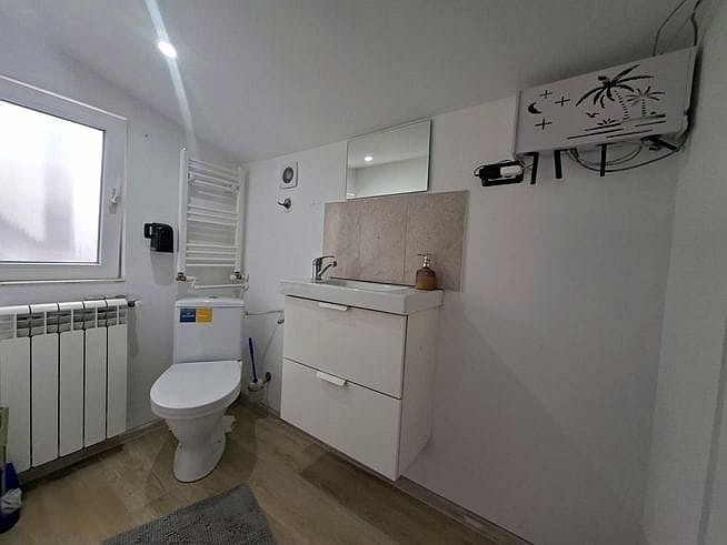 Proprietate cu 3 camere in centrul orasului pentru birouri sau locuit - Poză 9