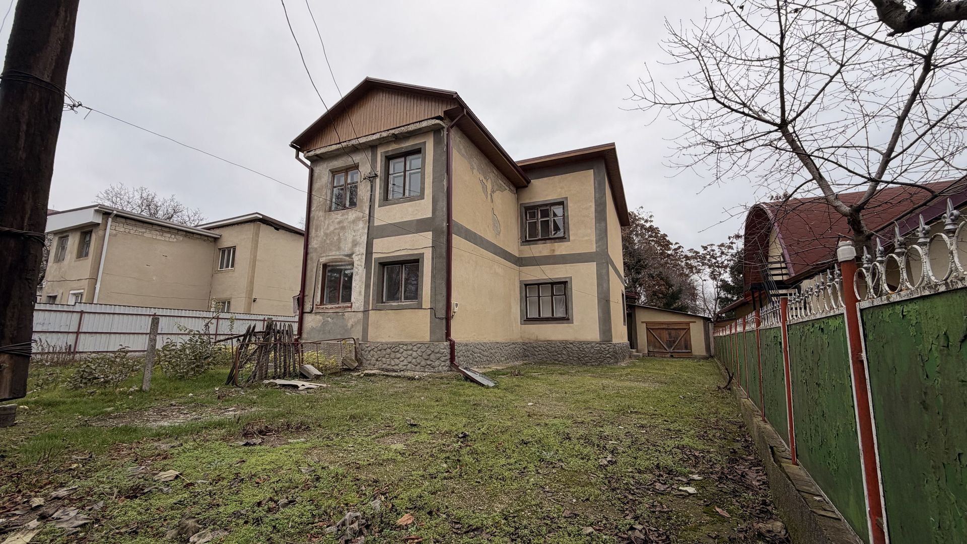 De vânzare / Schimb  – Duplex în centrul orașului Cimișlia Vizavi de Procatura - Poză 2