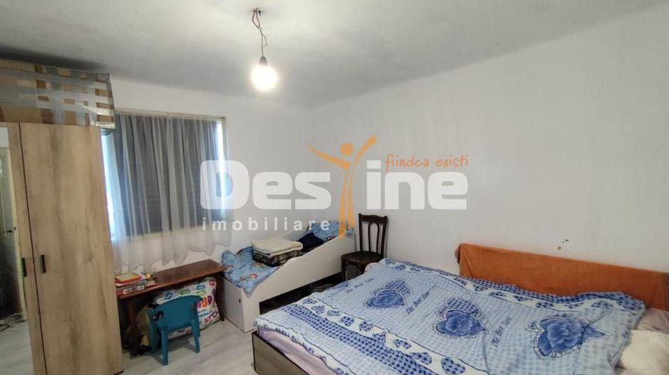 Casa Batraneasca cu 1410 mp teren, Cocorastii MIslii. - Poză 4