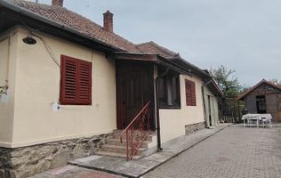 DE VANZARE CASA 5CAMERE ZONA CENTRALA TALMACIU