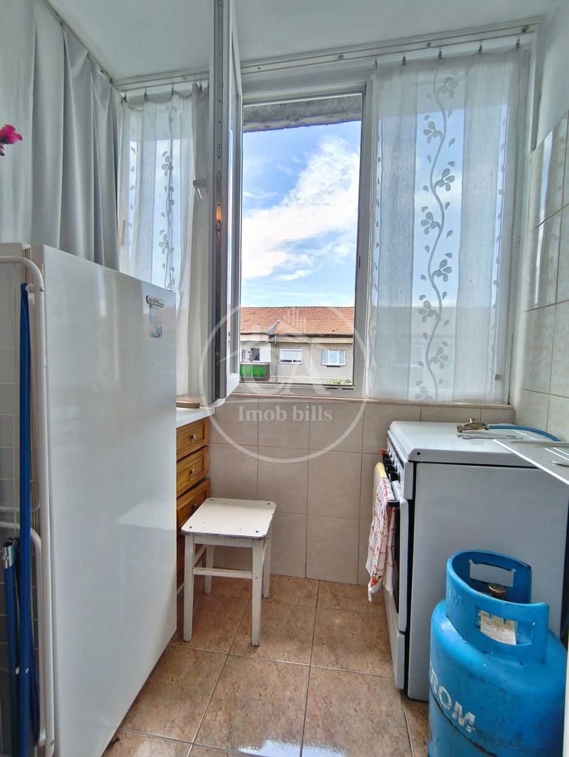 Apartament cu 2 camere de vânzare în zona Rogerius, Oradea - Poză 9