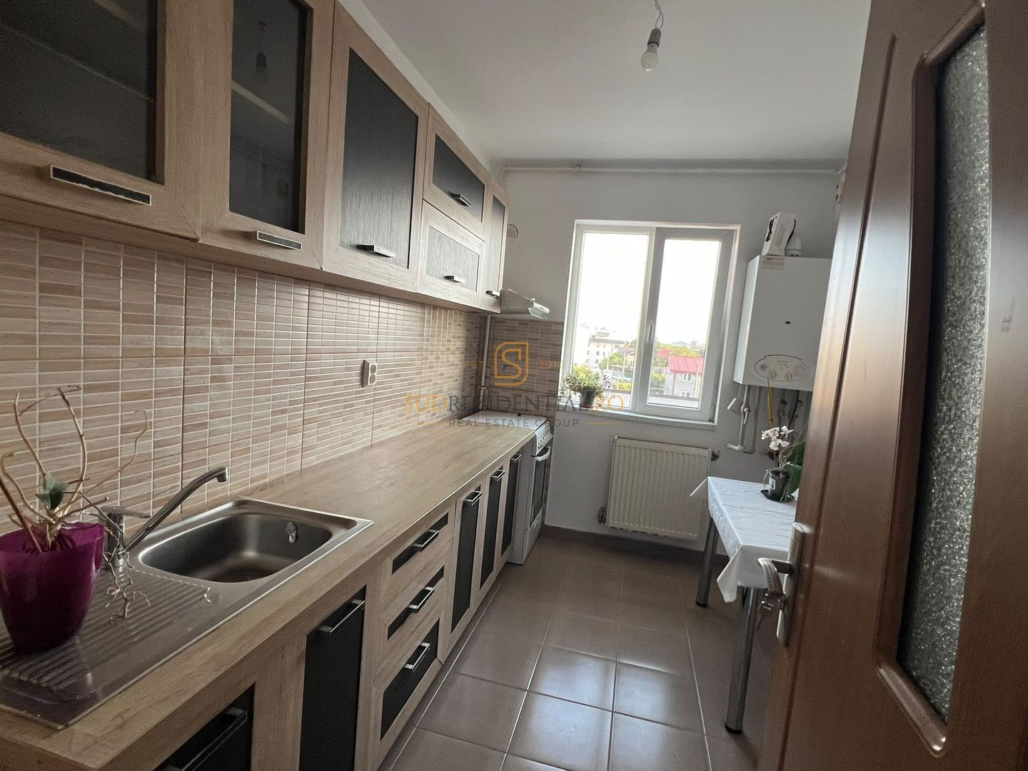 Apartament 3 camere, terasa generoasa, acces metrou Aparatorii Patriei - Poză 9