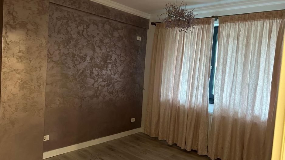 Apartament 2 camere si curte Damaroaia - Poză 5