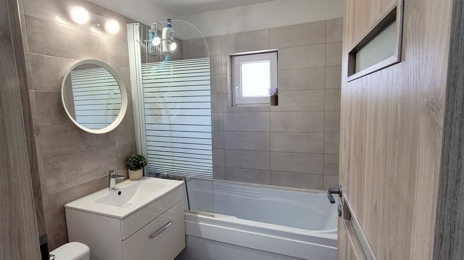 Apartament 2 camere complet renovat,piata Veteranilor,bloc1981 - Poză 13