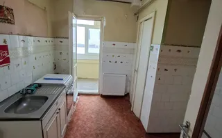 Etaj 2,  str Aries -Spitalul Judetean 3 camere - Poză 31