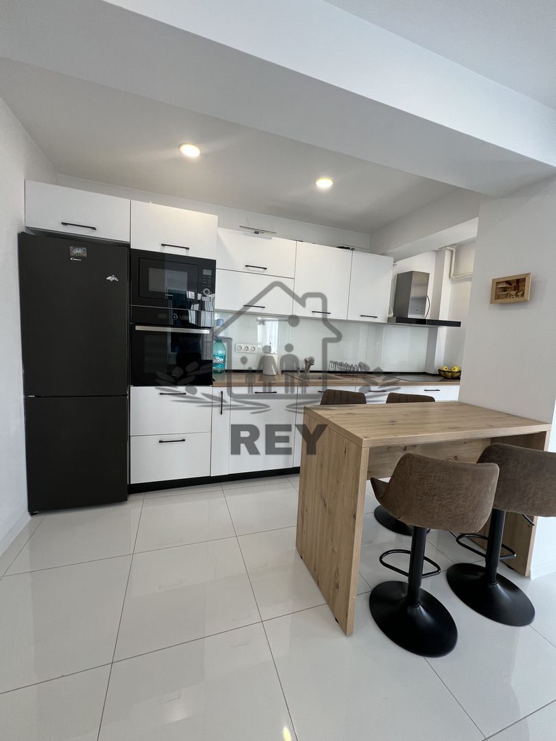 Se vinde apartament 3 camere | Doamna Stanca - Poză 3