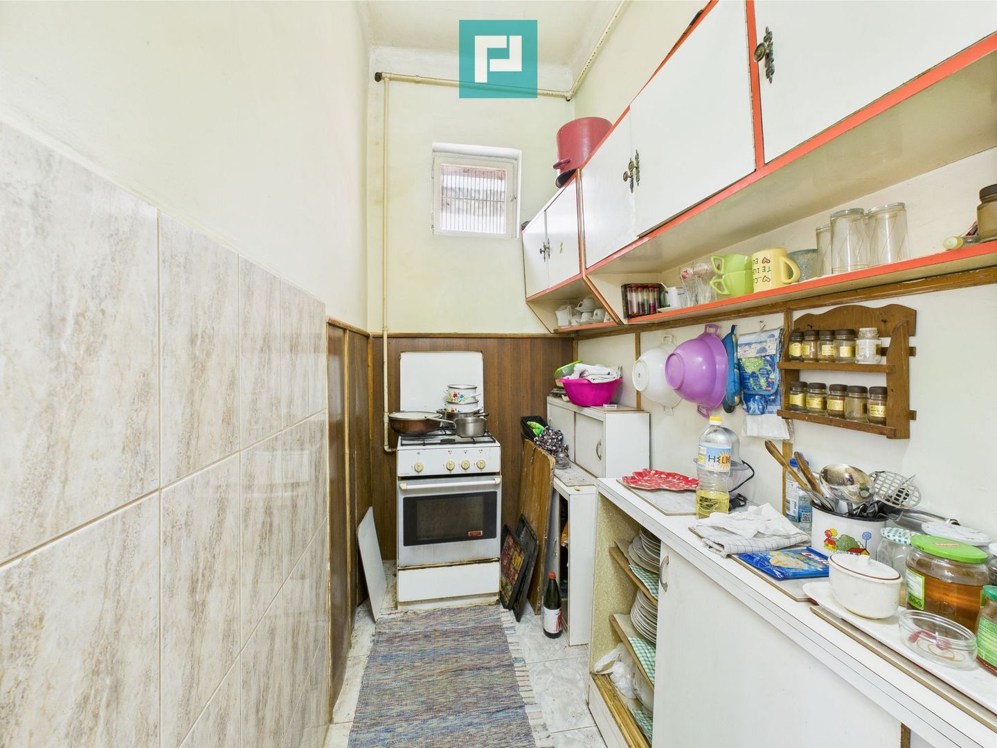 Casă cu 3 camere pentru investiții în Grădiște - Poză 10