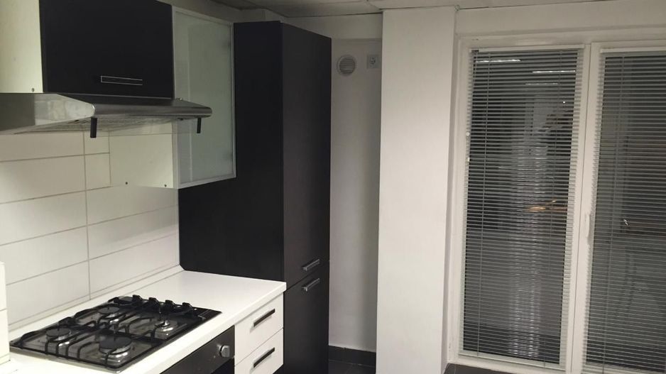 Apartament 2 camere decomandat, 60 mp, bloc 1990 - Poză 9