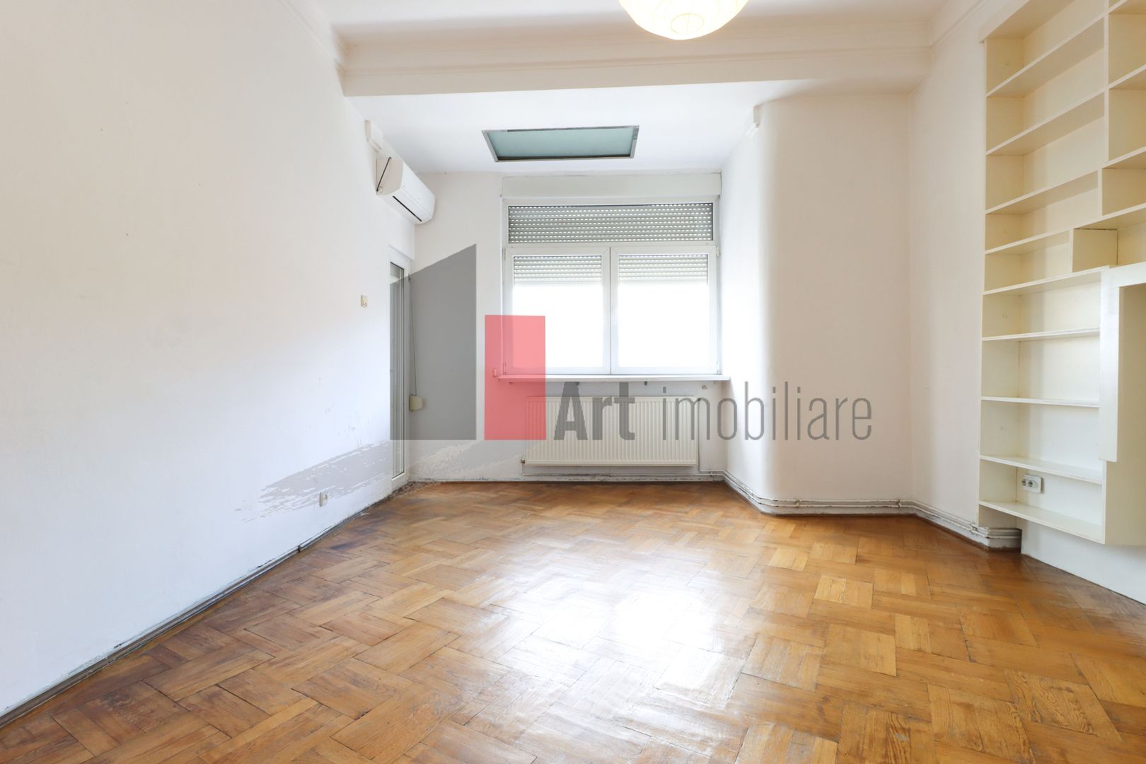 Apartamentul "DEKORA", bloc Art Deco, interior compartimentat de exceptie - Poză 25