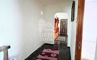 Apartament 3 camere de vanzare in zona Rogerius, Oradea - Poză 10