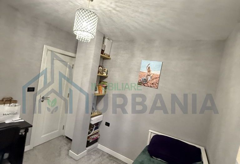 Persoană fizică vând apartament 3 camere la 5 min de Palas– Podu Roș - Poză 6