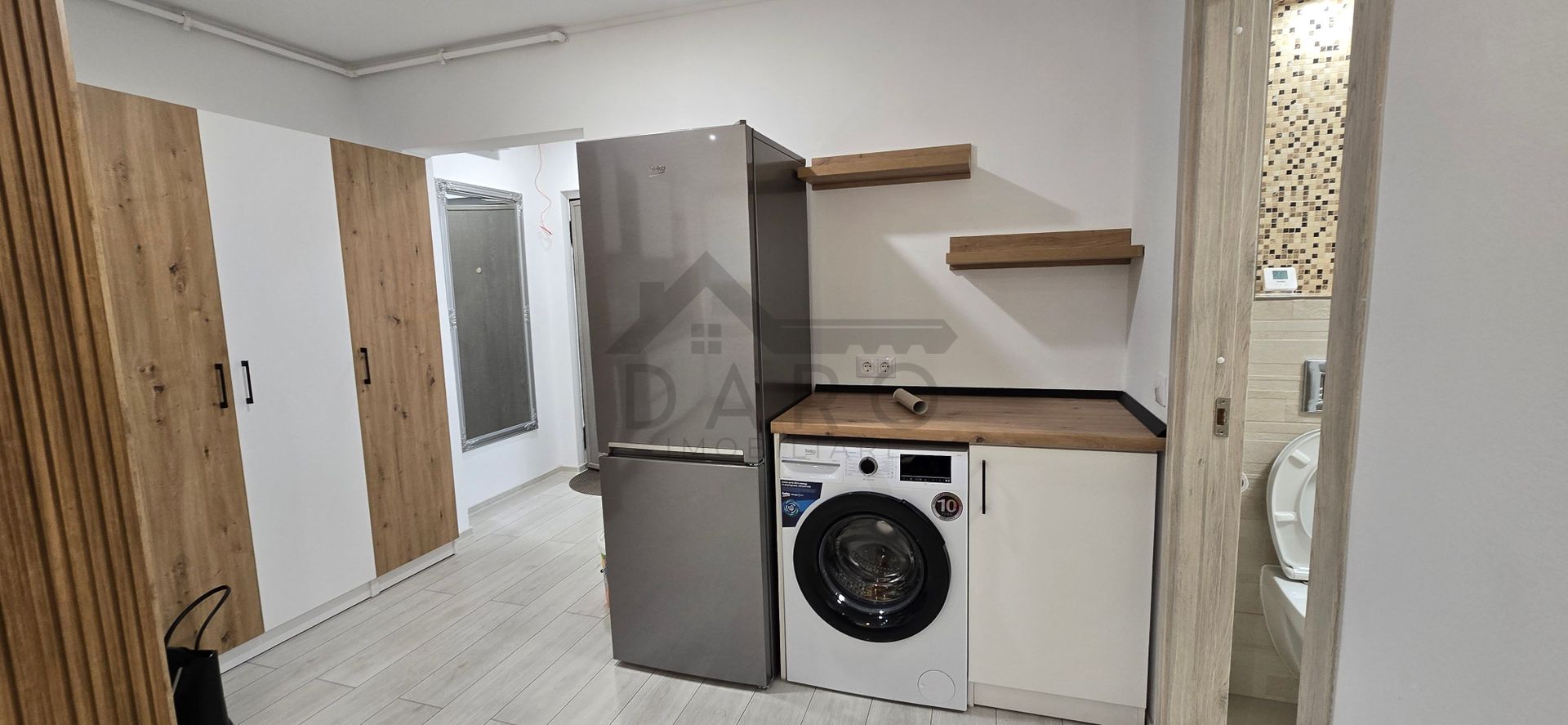Apartament cu 3 camere Tudor etaj 2 prima închiriere - Poză 2