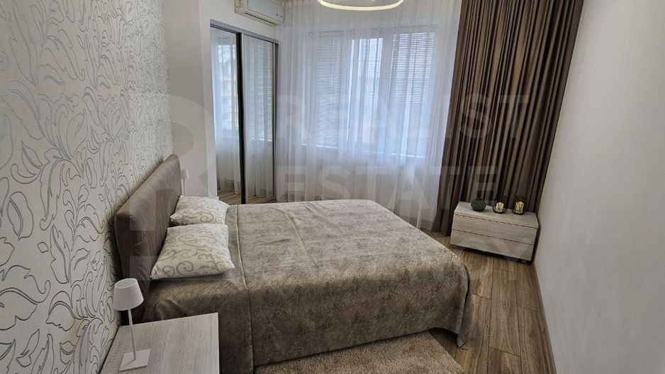 Chirie, apartament, 3 camere, str. Sfatul Ţării, Centru - Poză 1