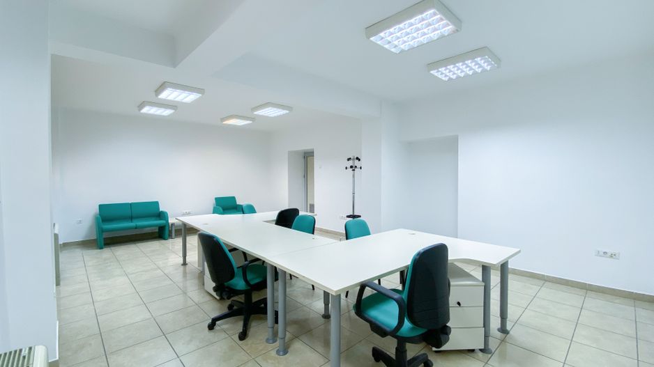 De inchiriat in cladire birouri P+5 etaje – PARTER - Poză 24