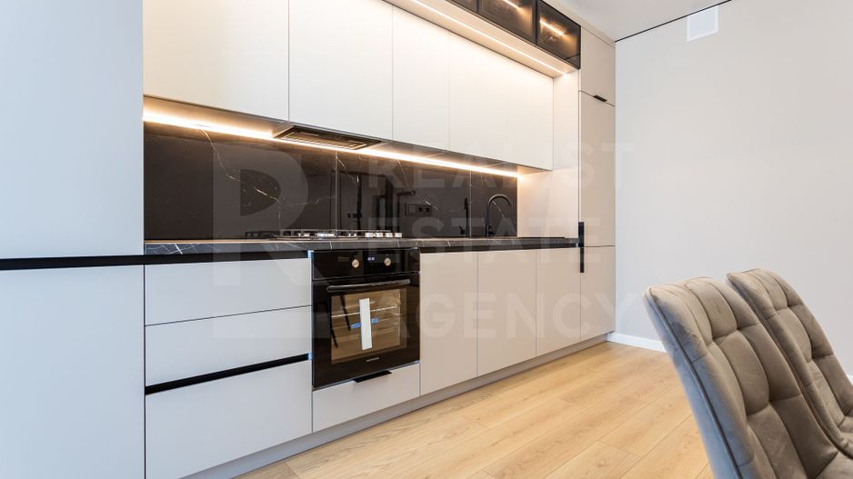 Vânzare, apartament, 2 camere, strada Nicolae Milescu Spătaru, Ciocana - Poză 2