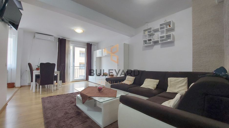 Apartament cu 3 camere 73.5 mp,  zona strazii Florilor! - Poză 1
