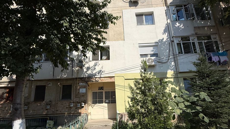 Garsonieră 27 mp cu balcon - etaj 2 - nemobilata -bloc an 1980 - Poză 22