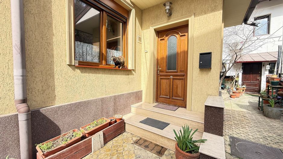 OPORTUNITATE | CASĂ DE VÂNZARE | 5 CAMERE | CURTE COMUNĂ MARIA ROSETTI - Poză 1