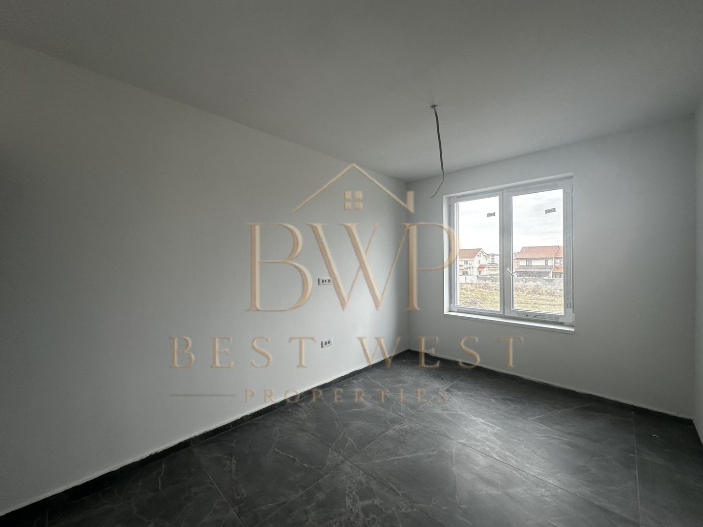 Apartament cu 2 camere, Giroc, drum asfaltat - Poză 2