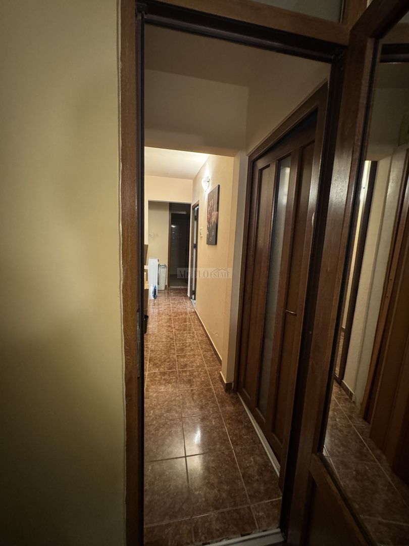 Apartament zona Calea Aradului cu 4 camere, 3 balcoane - boxa proprie - Poză 5