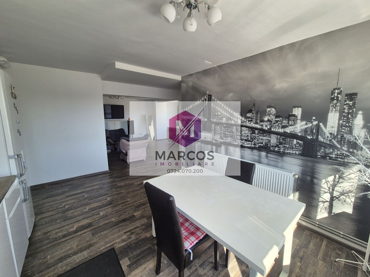 Vand apartament in centru - Poză 3