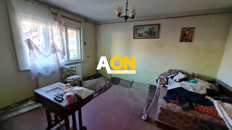 Casa 4 camere, 93 mp Construit, Teren 468 mp, Zona Cetate - Poză 5