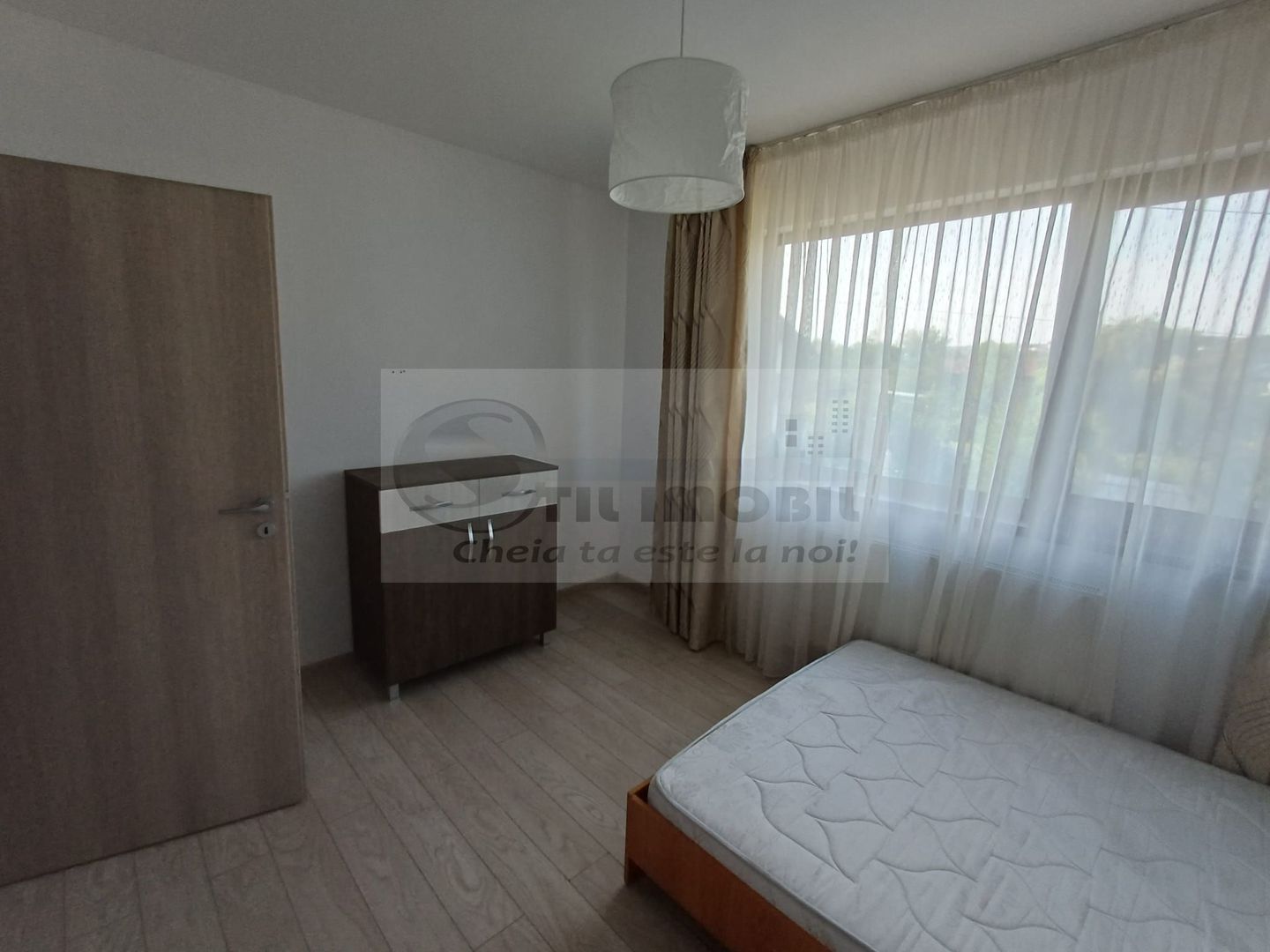 Casă 4 camere – 115 mp, cu teren 100 mp – Valea Adanca-850 Euro - Poză 23