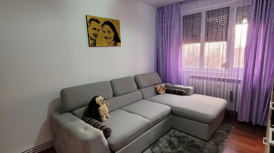 Apartament cu 2  camere,  Micro 19 - Poză 2