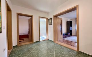 Apartament decomandat 3 camere de închiriat în Piața Bălcescu - Poză 7