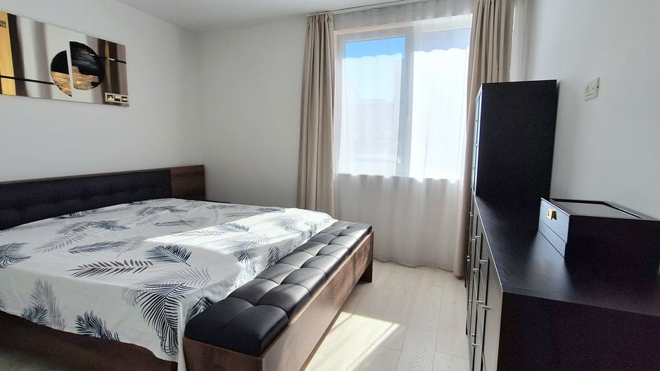 Apartament cu 3 camere, curte si loc de parcare - Poză 10