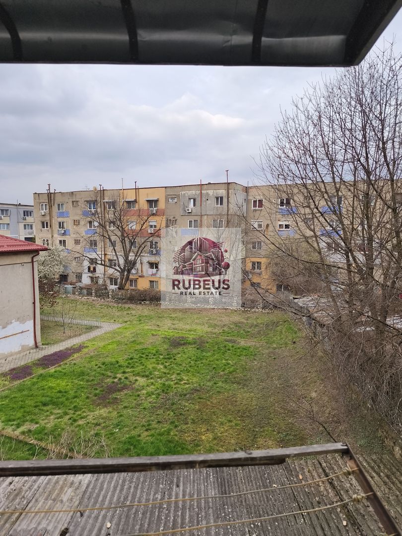 Mic la întreținere, bun la randament: apartament în Orșova - Poză 33