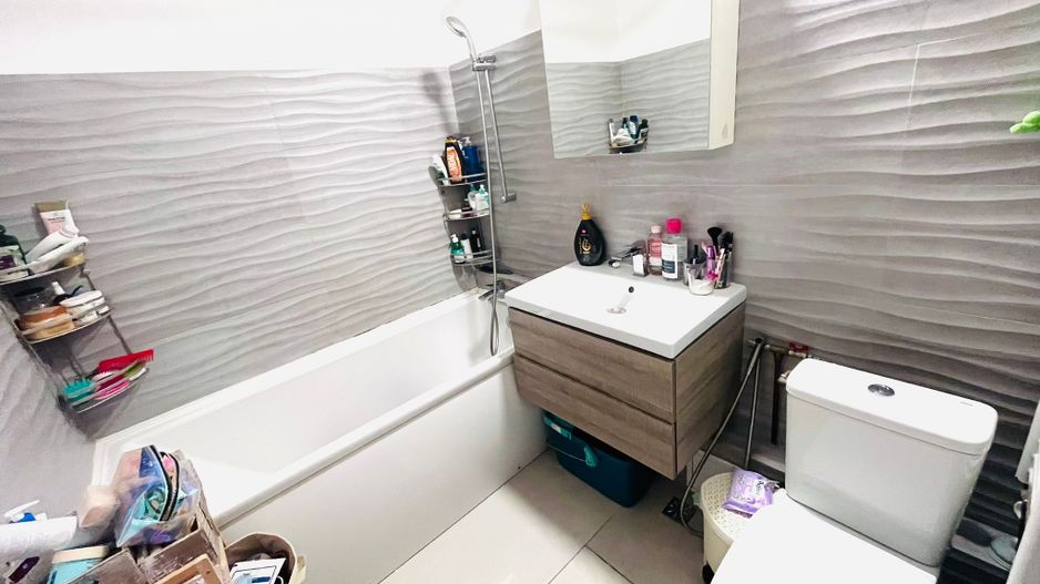 APARTAMENT MODERN DECOMANDAT RENOVAT COMPLET BLOC REABILITAT GORJULUI - Poză 6