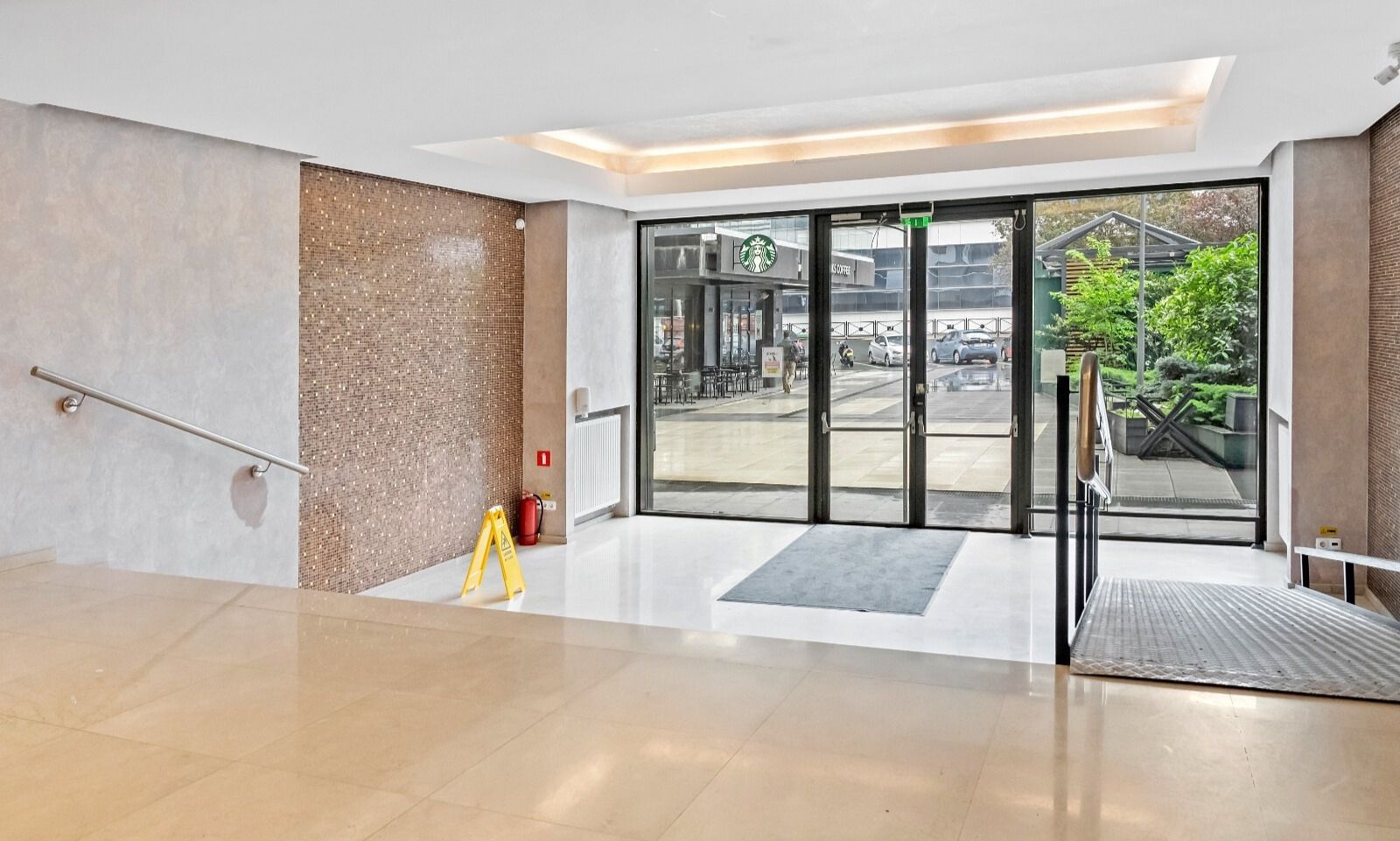 Apartament 3 camere nemobilat în UpGround Residence Pipera - Poză 2