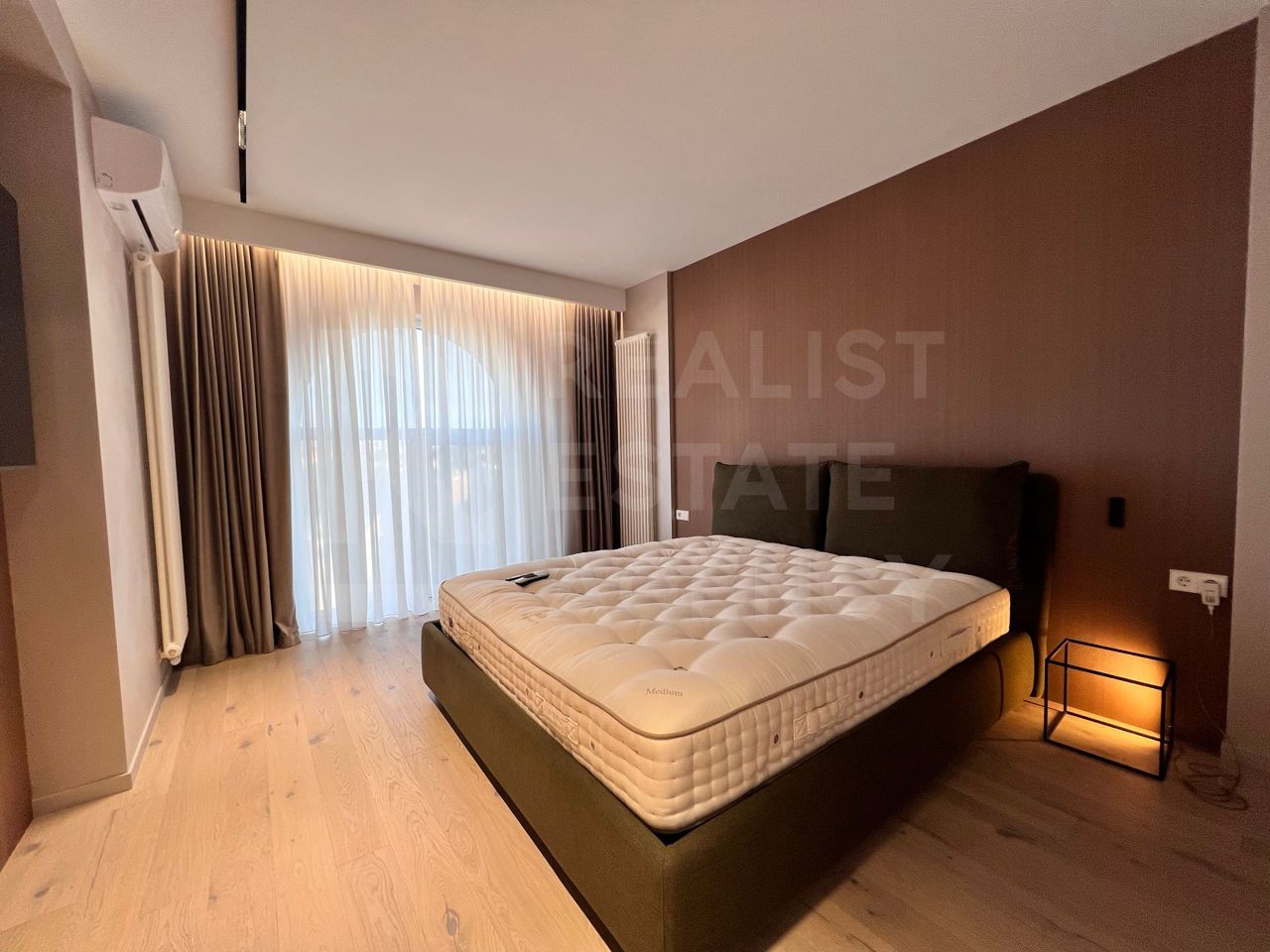 Chirie, apartament, 4 camere, strada Alexandru Pushkin, Centru - Poză 1