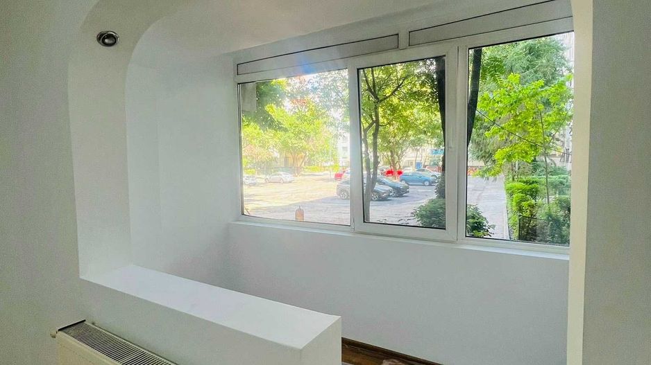 Apartament Luminos 4 camere, Parc Tineretului. Cu Centrala. - Poză 1