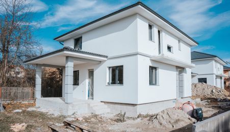 Casa de vanzare moderna, 4 camere, zona Nord!