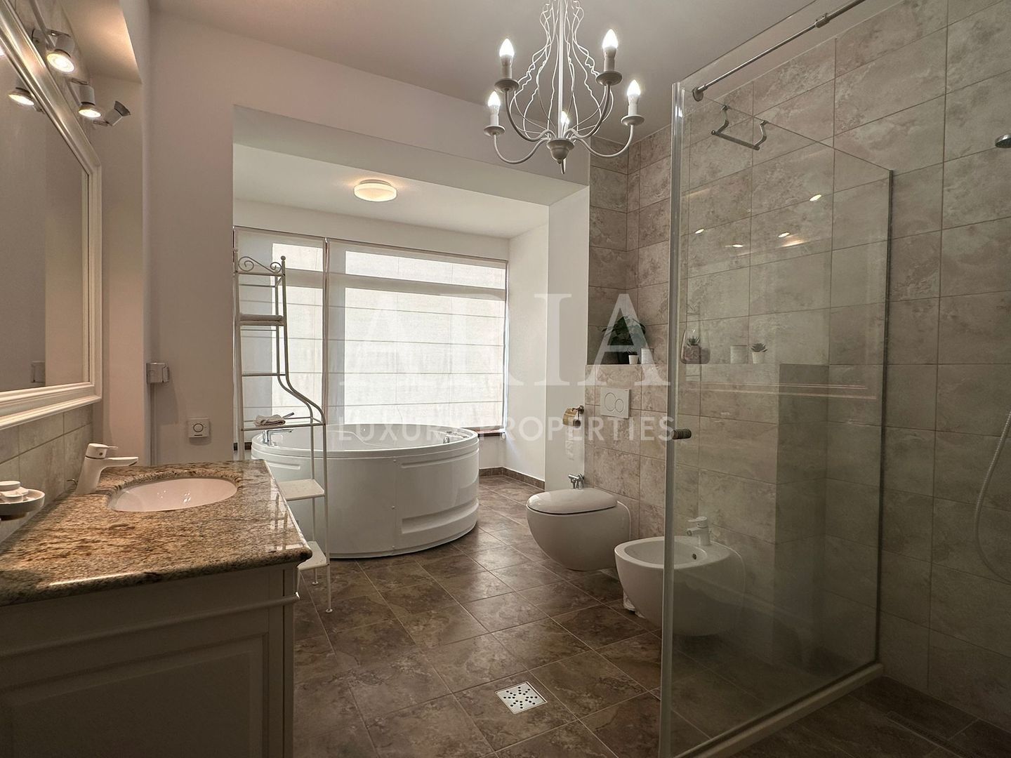 GRAND VILLA  PIPERA EROU IANCU NICOLAE - Poză 9