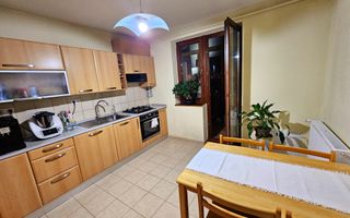 Apartament 3 Camere Zona Cetate, cu Scara Interioara - Poză 5