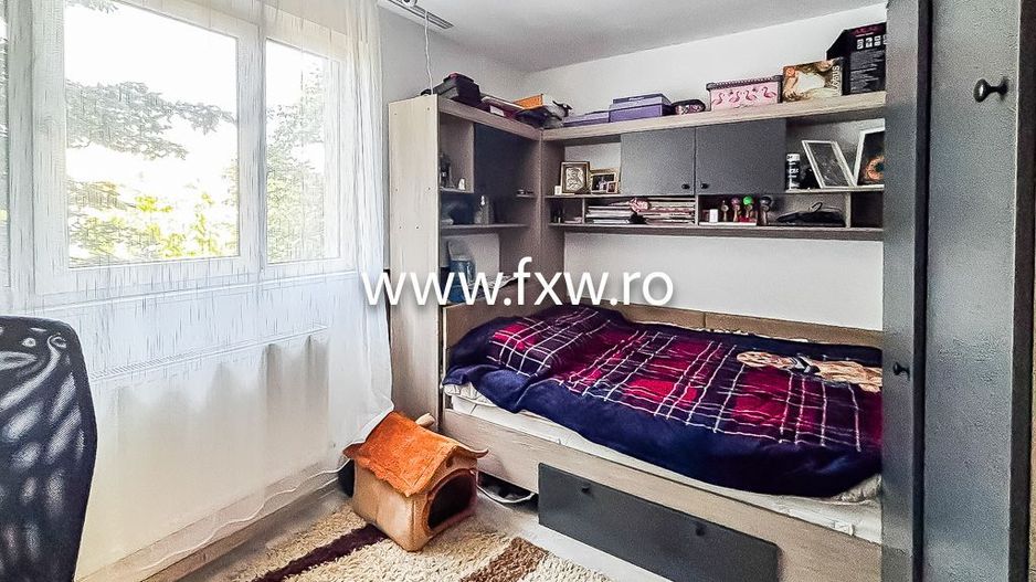 Apartament 3 camere semidecomandat, mobilat și utilat modern - Poză 3