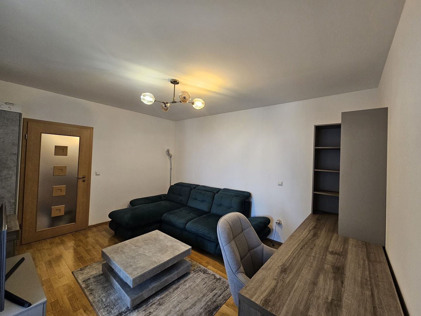 Apartament spațios I Terasă 20 mp si parcare subterana I Aradului - Poză 1